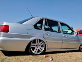 santana-rebaixado-rodas-vr6
