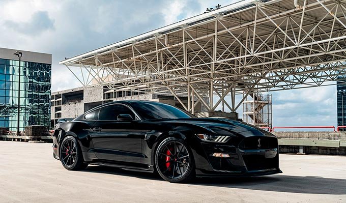 ford-mustang-shelby-gt500-preto-fotos