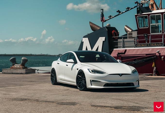 Tesla-Model-S-rebaixado