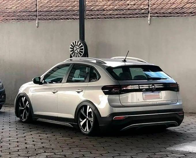 VW-Nivus-rebaixado-prata