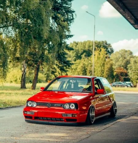 VW Golf VR6 rebaixado vermelho - Only Cars