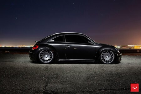 Novo Fusca rebaixado preto - Only Cars