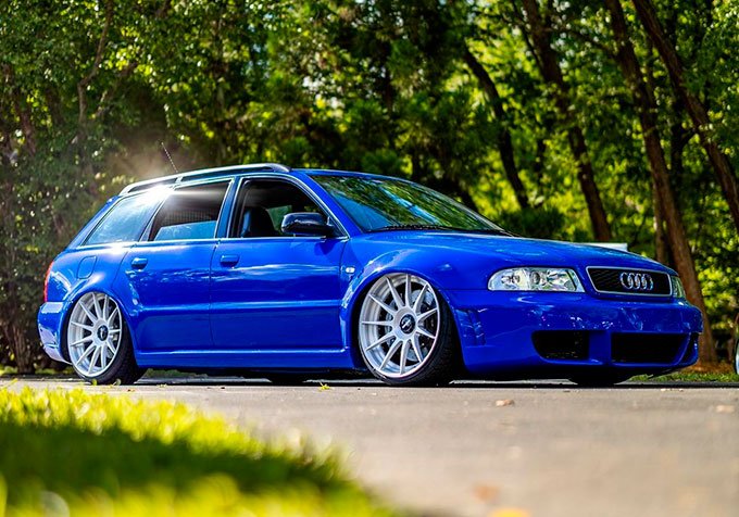 audi-rs4-b5-rebaixado-azul