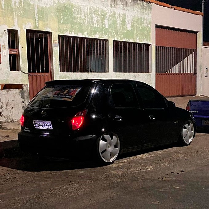 celta-rebaixado-preto-rodas-cata-vento