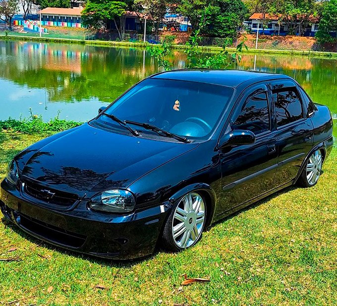 corsa-sedan-classic-rebaixdo-preto