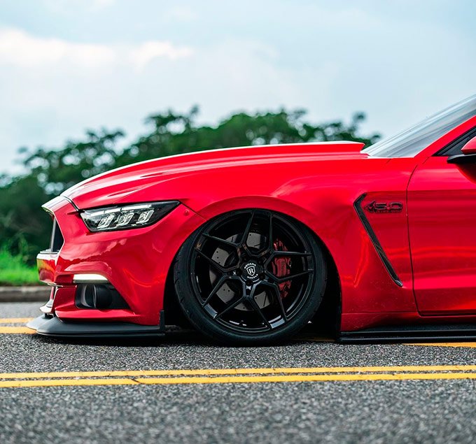 mustang-vermelho