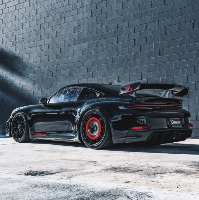 porsche-992-gt3rs-rebaixado-preto