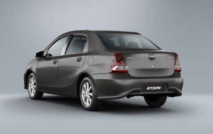 Toyota Etios Sedan para Uber 2025