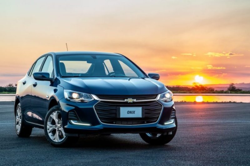 Chevrolet Onix econômico 2025