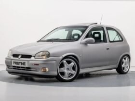 Corsa GSi rebaixado motor C20xe turbo