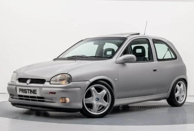 Corsa GSi rebaixado motor C20xe turbo