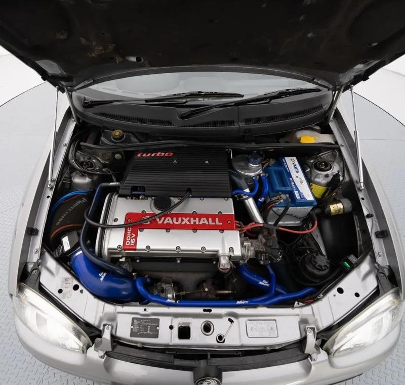 Motor C20 turbo no Corsa GSi