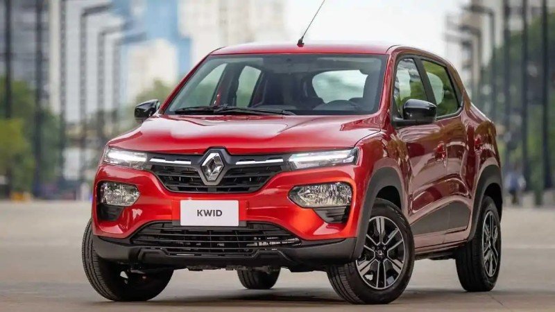 Renault Kwid branco 2025 visto de frente ideal para iniciantes