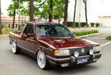 vw-saveiro-sunset-1993-frente-rebaixada-aro-18-bbs