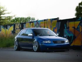 audi-a3-azul-rebaixado-lateral-graffiti