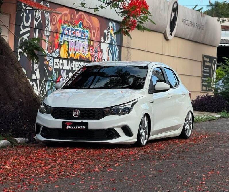 fiat-argo-rebaixado-branco-frontal-grafite