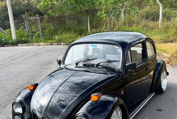 fusca-itamar-rebaixado-preto-rodas-bbs