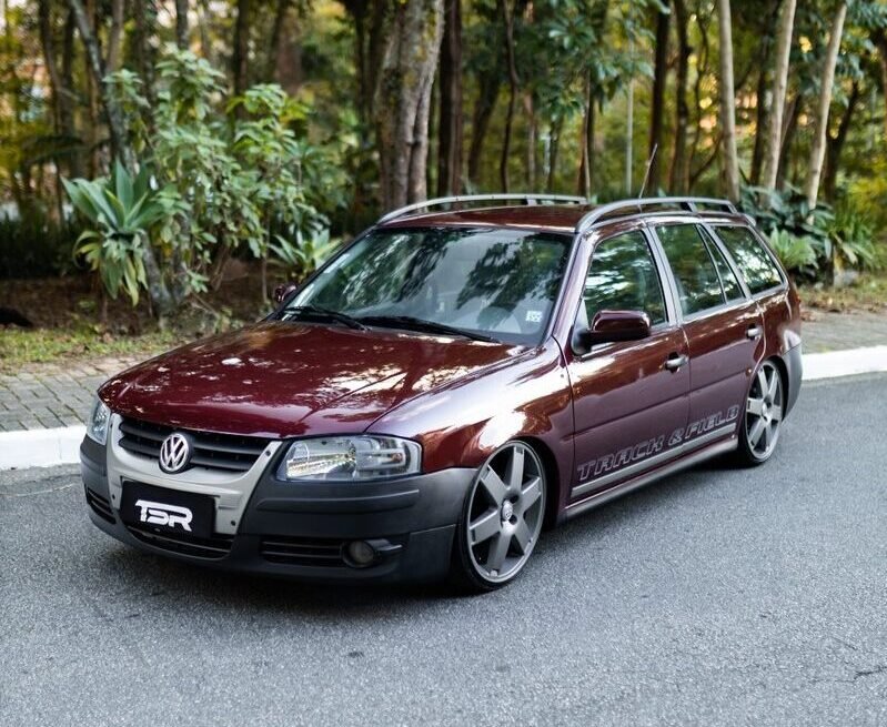 vw-parati-track-field-2008-rebaixada-frente-lateral