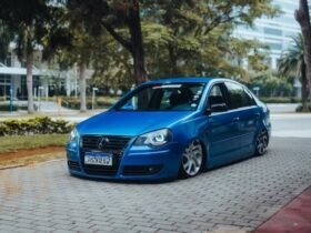 vw-polo-sedan-rebaixado-frente-baixa-dianteira-foto