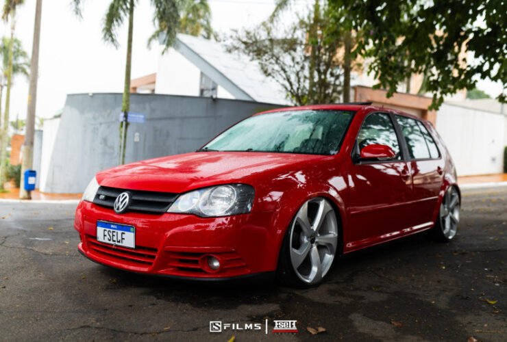 vw-golf-gt-rebaixado-rodas-aro-20