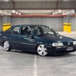 Fiat Tempra 1992 rebaixado com rodas aro 17 e suspensão fixa