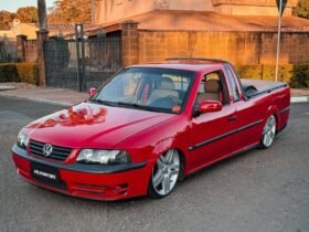 Saveiro G3 vermelha rebaixada com rodas Long Beach aro 18