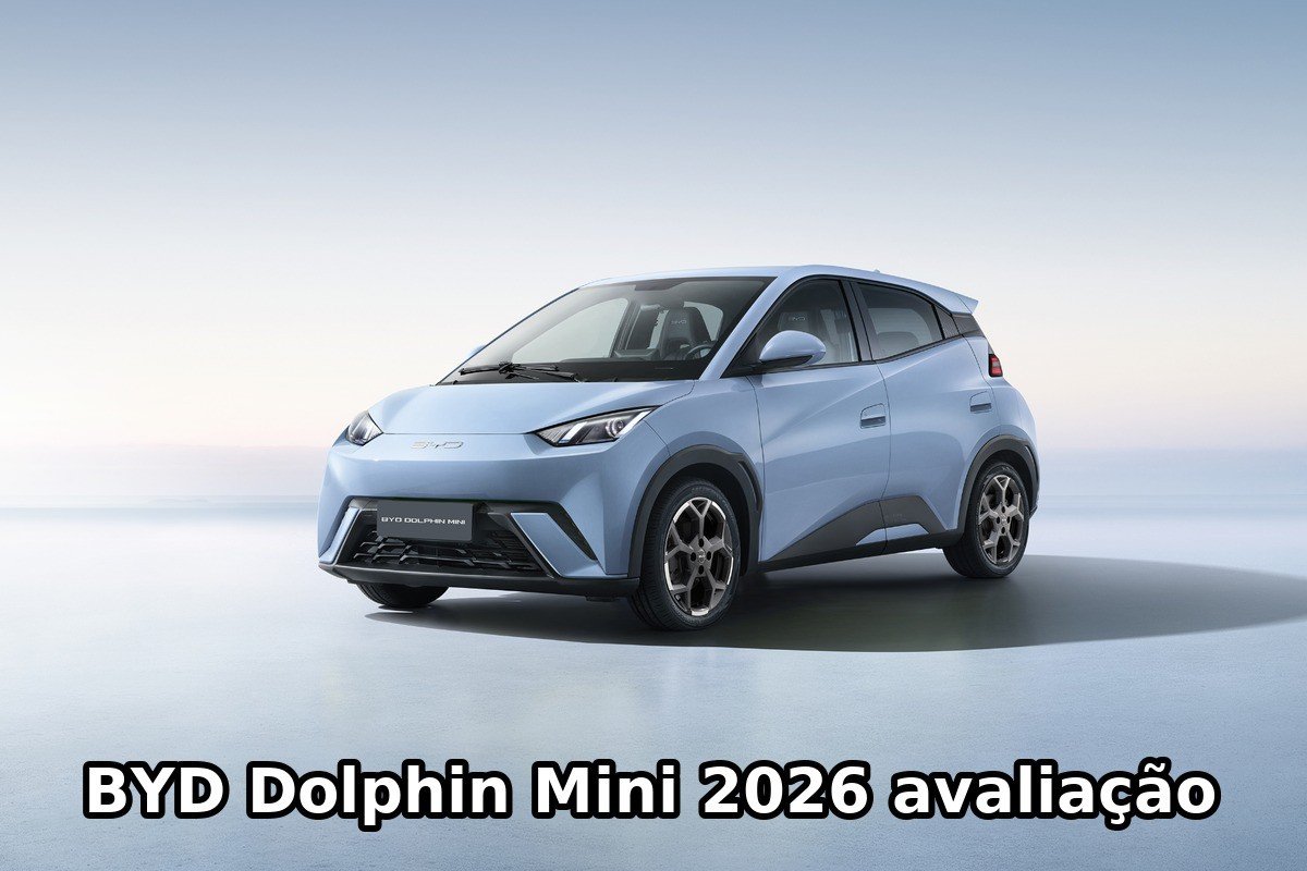 BYD Dolphin Mini 2026 azul visto de três quartos — avaliação do modelo no Brasil
