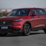 Honda HR-V Touring 2026 visto de três quartos — capa da avaliação em vídeo