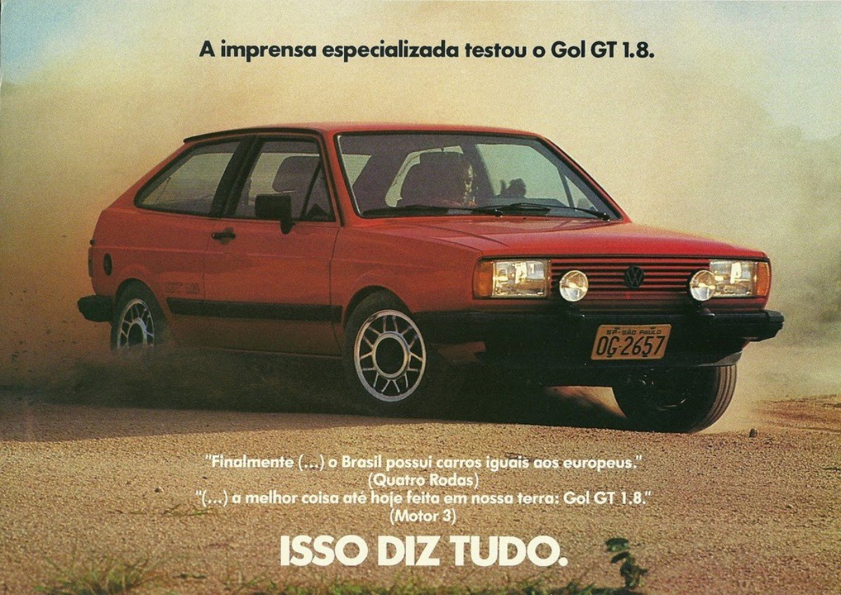 Gol Quadrado GT de frente em ilustração de capa do guia definitivo do clássico