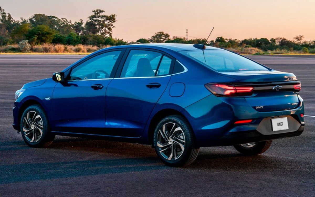 Chevrolet Onix Plus 2026 em avaliação — sedã compacto com motor 1.0 turbo