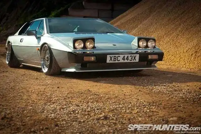 Lotus-Esprit-fotos