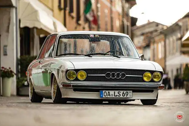 audi-a100-rebaixado