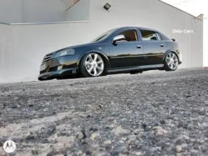 astra-hatch-rebaixado-aro-18