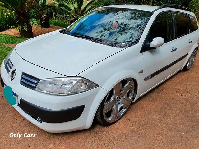 megane-grand-tour-rebaixada megane-grand-tour-rebaixada