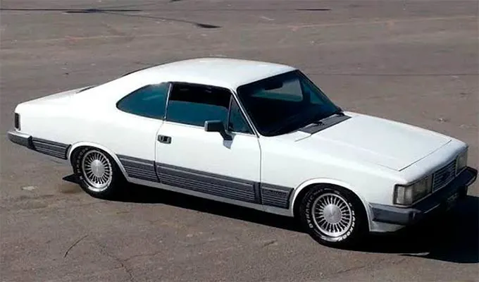 Opala-Coupe-rebaixado-branco