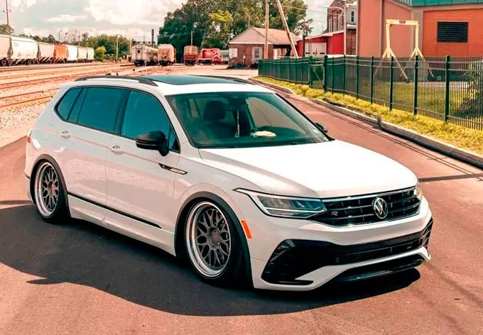 vw-tiguan-allspace-rebaixada-branca