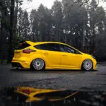 ford-focus-rs-rebaixado-amarelo