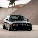 bmw-e34-540i-rebaixada-preta