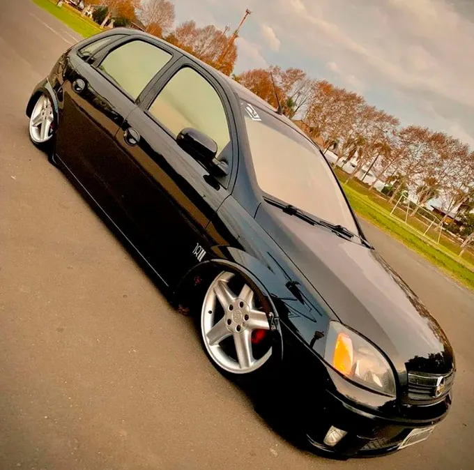 corsa-preto-rebaixado-rodas-aro-18 corsa-preto-rebaixado-rodas-aro-18
