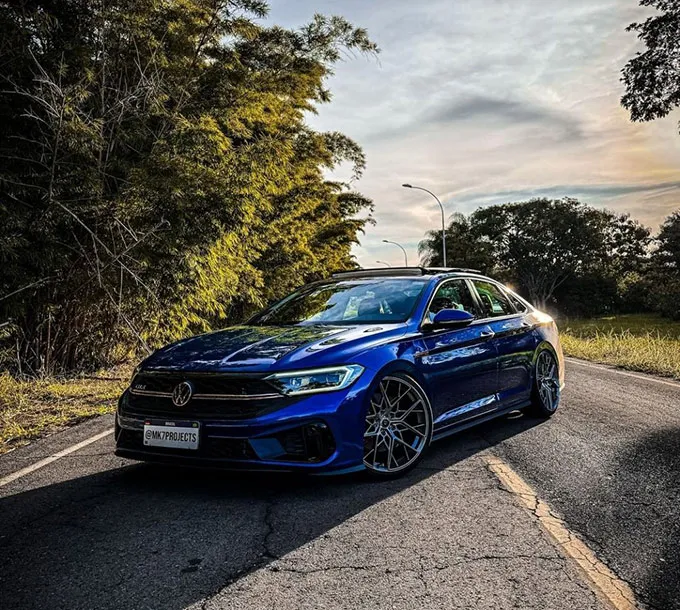 vw-jetta-gli-rebaixado-azul