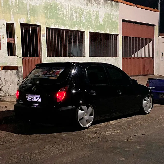 celta-rebaixado-preto-rodas-cata-vento celta-rebaixado-preto-rodas-cata-vento