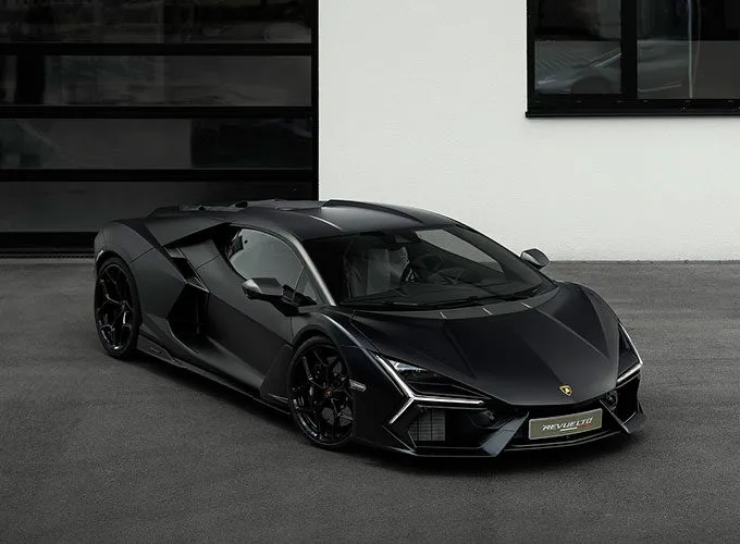 lamborghini-revuelto-fotos