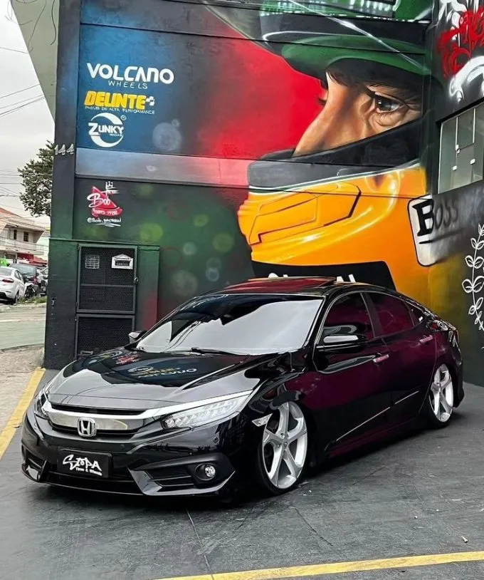 Honda Civic G11 preto rebaixado