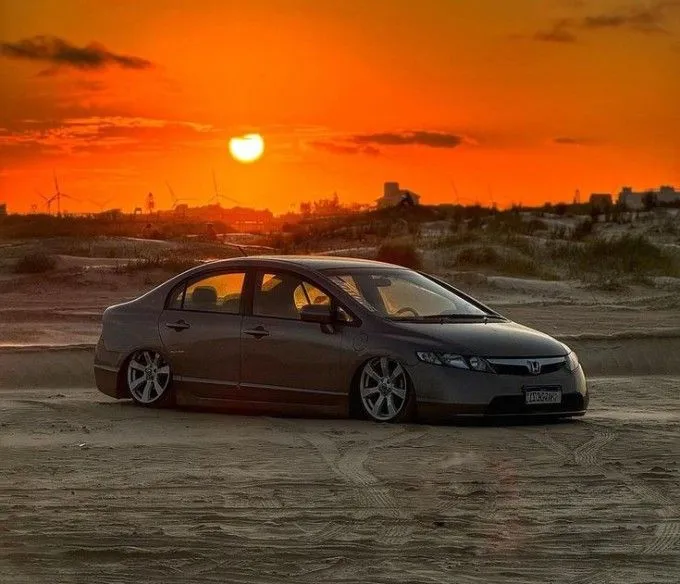 New Civic rebaixado branco