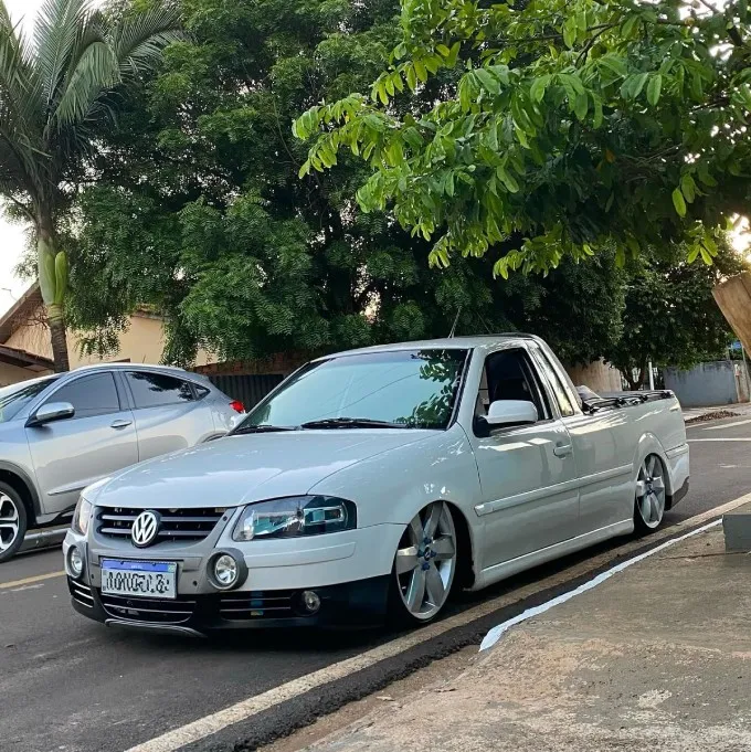 saveiro-g4-rebaixada-branca