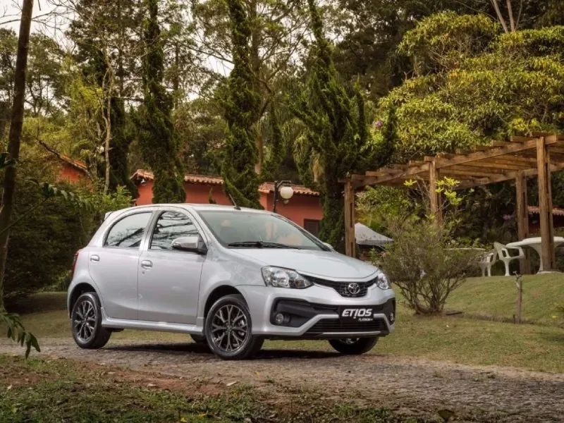 Toyota Etios XS automático usado