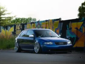 audi-a3-azul-rebaixado-lateral-graffiti