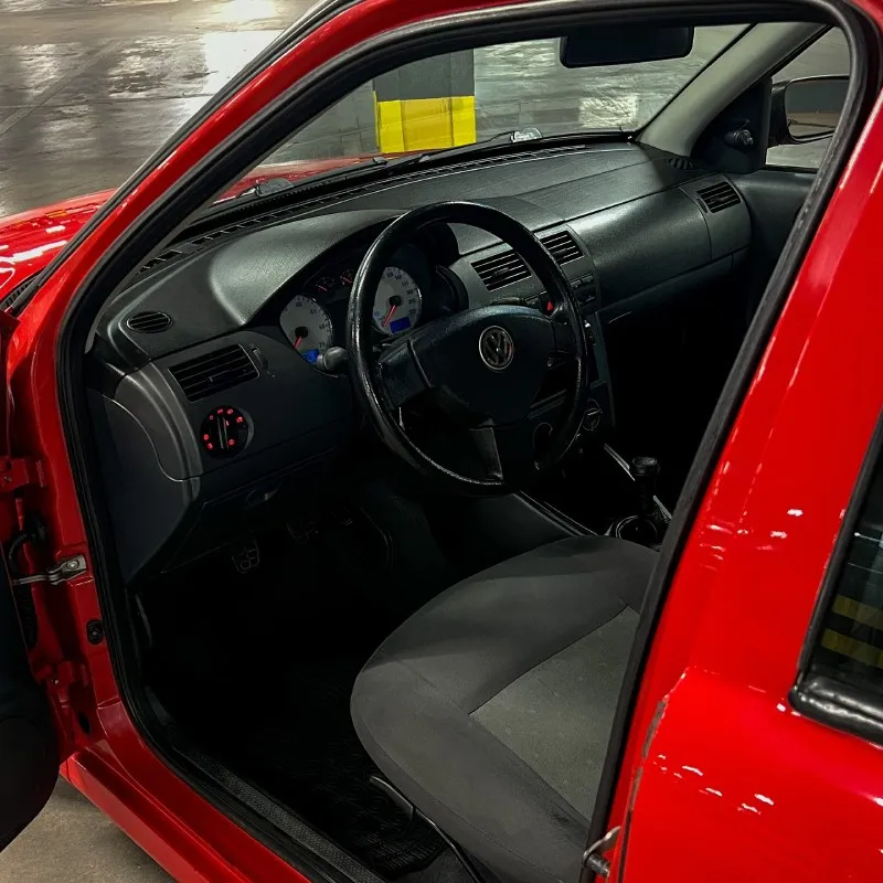 Interior do Gol G3 Power Interior original do Gol G3 Power com painel e bancos preservados